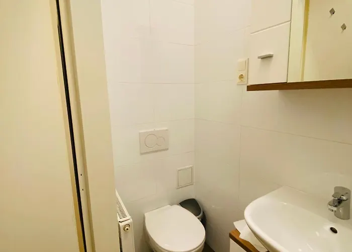 Niceapartmenthollerg.11